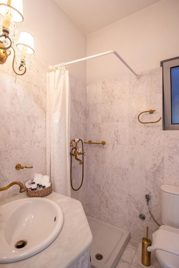 In Marble Hotel Volos Ngoại thất bức ảnh